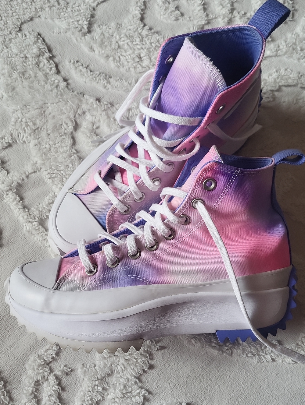 Converse Run Star Hike High Sneakers WO's Size 8